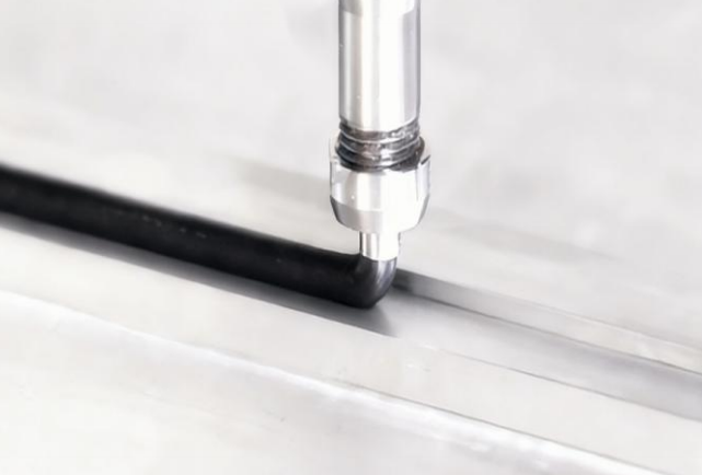 为什么电池包密封胶正在从硅酮胶转向MS胶？