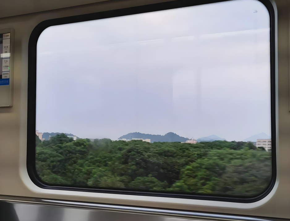 车窗夹层缓冲与保温